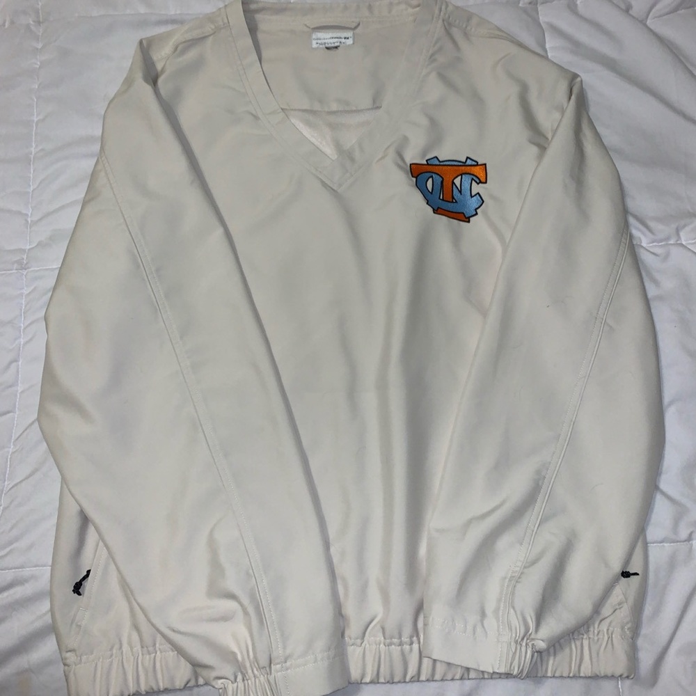 Oversized Tennessee x NC windbreaker!